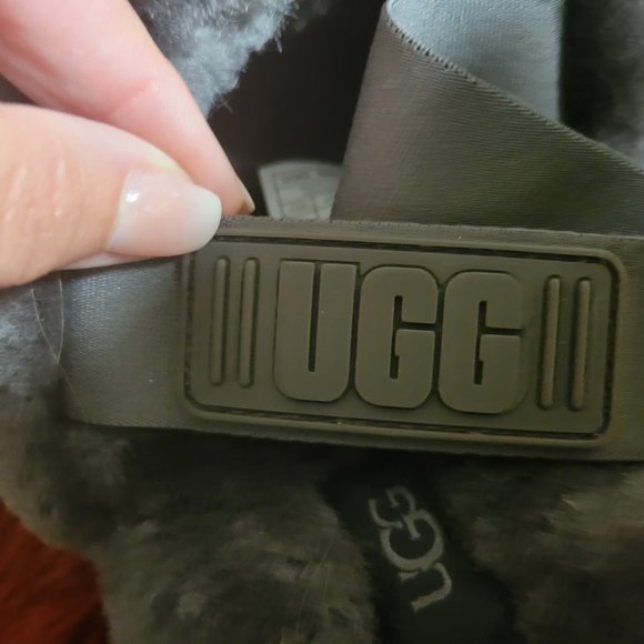 Ugg slippers- full coverage front, Very warm and Cozy warm neutral color dark gr - Picture 3 of 5